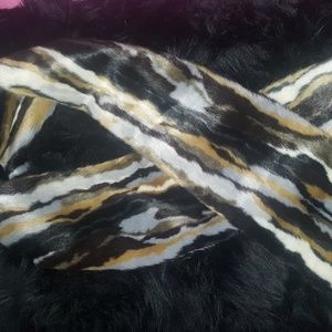Beautiful Steve Madden Faux Fur Scarf/Wrap